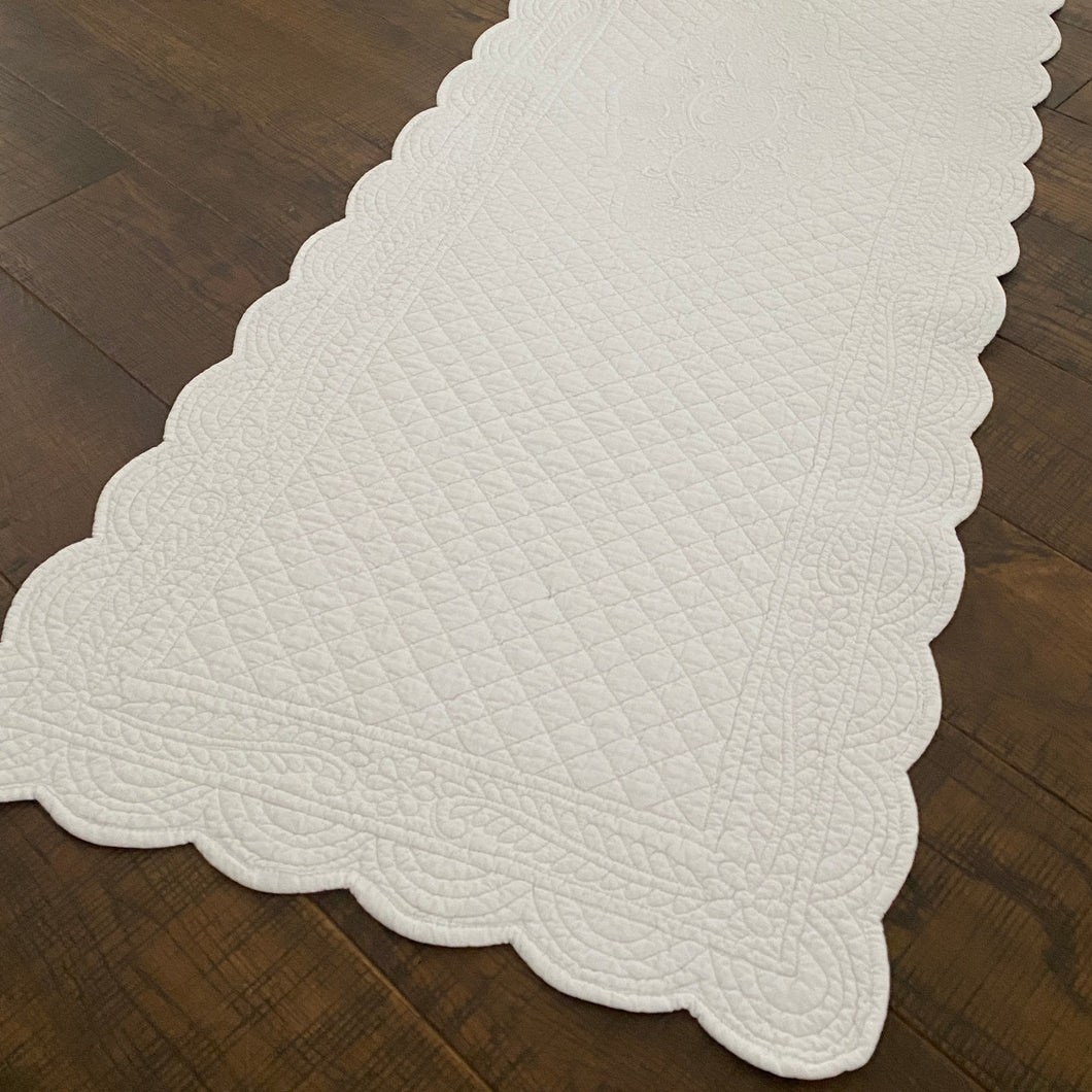 Quilted Runner - Rosace - White