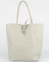 Load image into Gallery viewer, Leather Tote - Small
