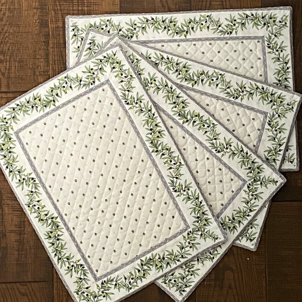 Provence Quilted Placemat - Ecru/Green