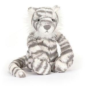 JC Medium - Bashful Snow Tiger